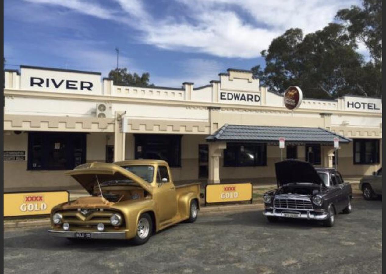 Edward River Hotel Deniliquin Εξωτερικό φωτογραφία